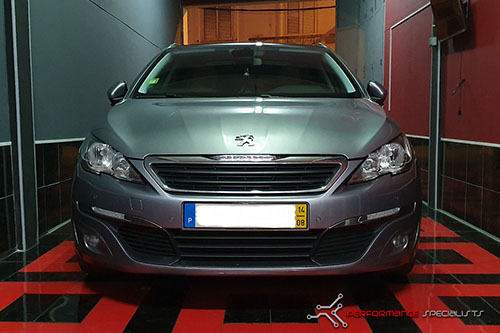 Peugeot 308 1.6BlueHDI 120cv